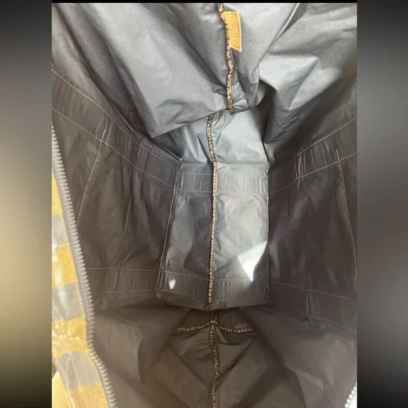 SOLD❤️ FENDI Roma Pequin Stripe Coated Canvas Duffle/ Travel/ Weekender Bag XL - Picture 9 of 13